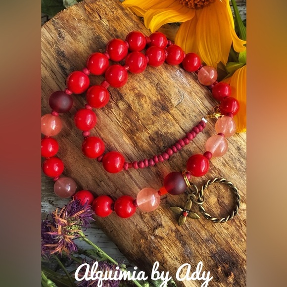 Elegant Red Beaded Necklace cherry quartz - Picture 1 of 3